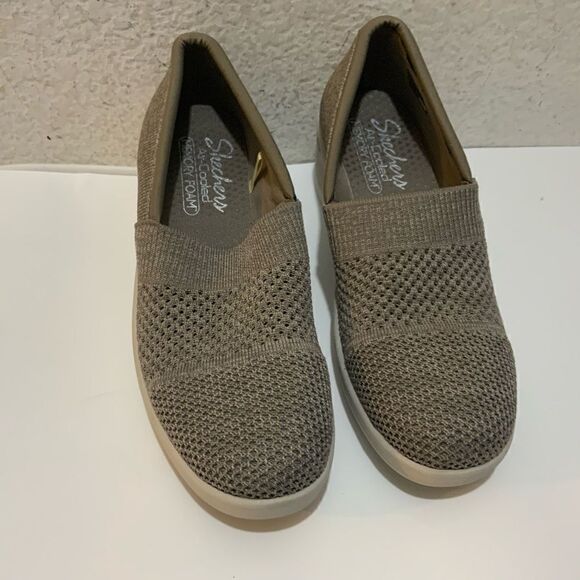 Skechers Pier Lite Slip Ons size 7/ 37 - Picture 3 of 9